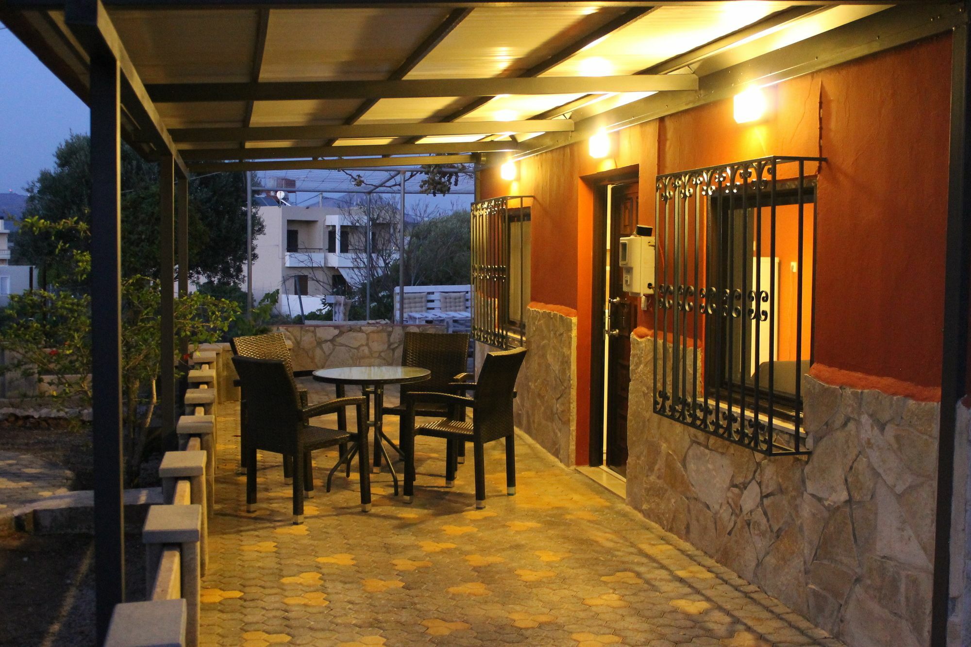Katy'S Place Kalathas Exterior photo